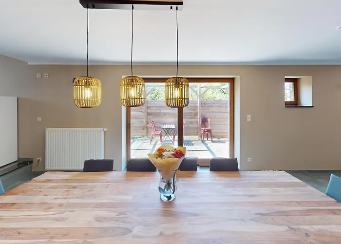 De L'obourg-joie - Shape - Pairi Daiza - - Parking Prive Et Gratuit Nyaraló *